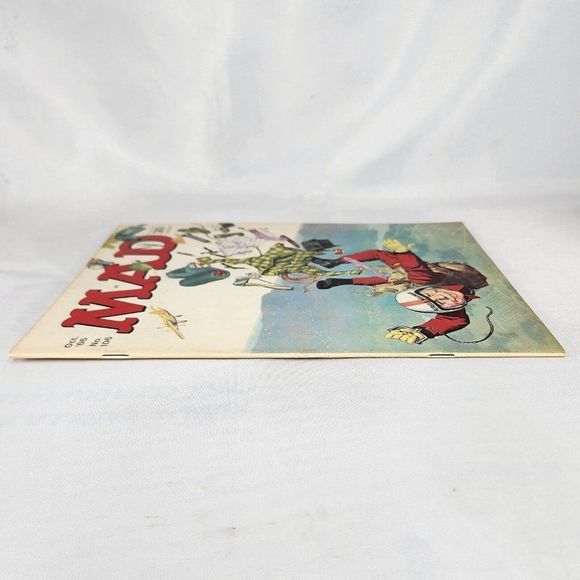 Mad Magazine Issue #106 October 1966 Alfred Skydiver EC Norman Mingo Cover Rare - Picture 4 of 6